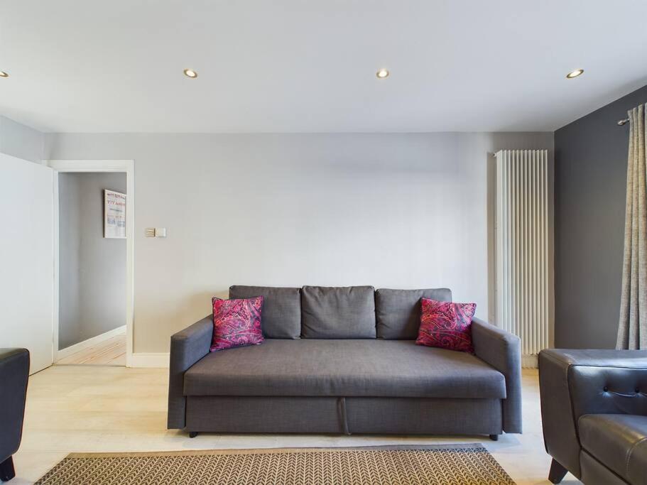 Donegall Sq Apt At City Gate, Belfast City Centre Eksteriør billede