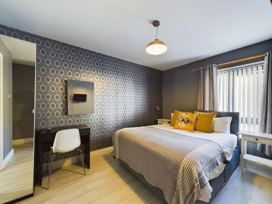 Donegall Sq Apt At City Gate, Belfast City Centre Eksteriør billede