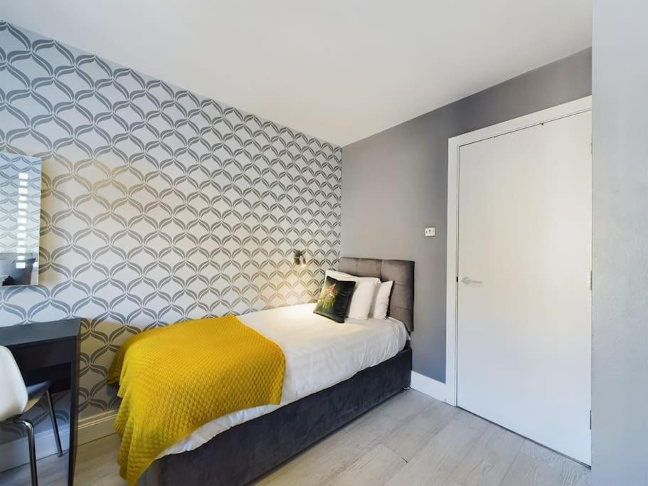 Donegall Sq Apt At City Gate, Belfast City Centre Eksteriør billede