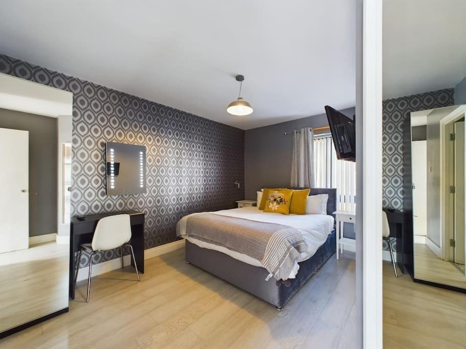 Donegall Sq Apt At City Gate, Belfast City Centre Eksteriør billede